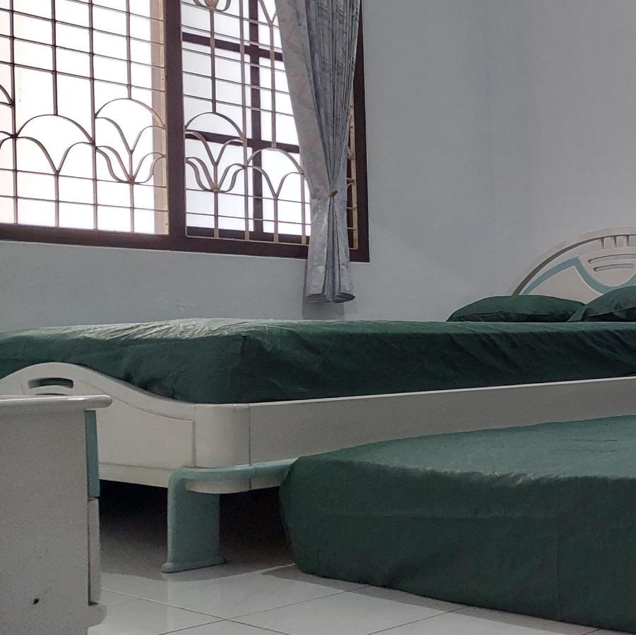 Homestay Ngaso Dalem Вонособо Экстерьер фото